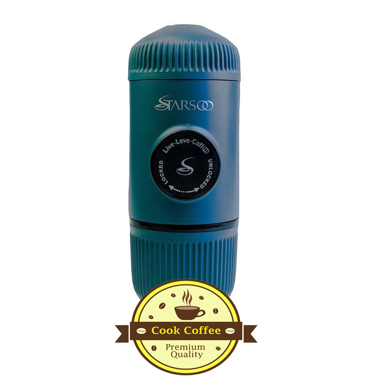 اسپرسوساز سفری استارسو مدل Mini با ابعاد 7x7x16 سانتیمتر، وزن 295 گرم، بدنه و مخزن پلاستیکی و سیستم فیلتراسیون داخلی
